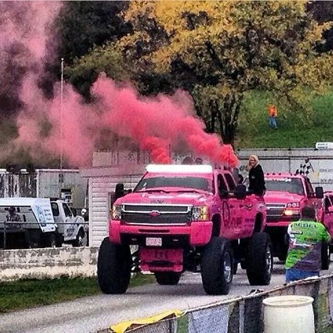 Pink coal. I don't like Chevy I'm a ford lover but that is pretty cool. Lifted Chevy Trucks, Jacked Up Chevy, Custom Lifted Trucks, Trucks Chevy, Chevy Diesel Trucks, Trucks Lifted Diesel, Pink Truck, Mud Trucks, Lifted Truck