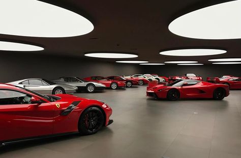 Ferrari Collection in Switzerland Futuristic Garage, Luxury Cars Collection, Awesome Garages, Cars Showroom, Switzerland Luxury, Business Office Design, Ferrari Collection, Luxury Car Garage, Garage Style