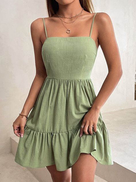 Casual Everyday Dress Outfit, Dresses For A Large Bust, Cute School Dance Dresses 6th Grade, Cute Sun Dress Outfits, Pretty Casual Dresses Short, Cute Dresses For Date, Simple Green Dress Casual, Green Sun Dresses, Cute Dress Inspiration