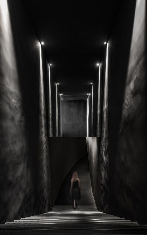 Gallery of Architecture in Black: A Selection of The Best Dark Interiors - 27 Theatre Architecture, Lighting Design Theatre, Shadow Architecture, Theatre Art, Led Profil, Theater Architecture, Architectural Lighting Design, Set Design Theatre, Theatre Design