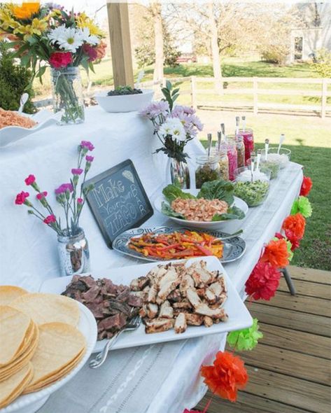 Lovely Fiesta Taco Bars! - B. Lovely Events Pretty Taco Bar, Classy Taco Party, Taco Bar Aesthetic, Walking Taco Bar Ideas, Walking Taco Bar Party, Taco Bar Set Up Ideas, Taco Bar Buffet Set Up, Bar Ideas Party, Taco Bar Catering