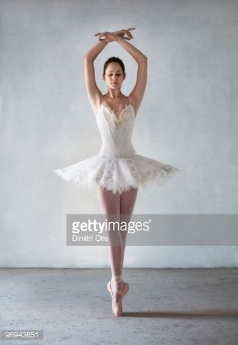 Ballerina Posing In Tutu On Points Stock Photo | Getty Images Tari Balet, Ballerina Picture, Ballerina Photography, Ballerina Poses, 30th Birthday Ideas For Women, Birthday Photoshoot Ideas, Dance Picture Poses, Ballet Dance Photography, Dancer Photography