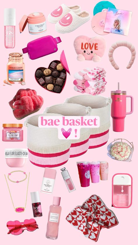 bae basket idea ! 💓 || #valentines #preppy #timelapse #beauty #idea #help #basket #bae #baebasket #fyp Basket Gift Ideas For Boyfriend, Basket Ideas For Girlfriend, Unique Diy Gift Ideas, Teen Girl Easter Basket, Boyfriend Basket, Big Lil Gifts, Boyfriends Birthday Ideas, Girly Christmas Gifts, Valentines Day Baskets