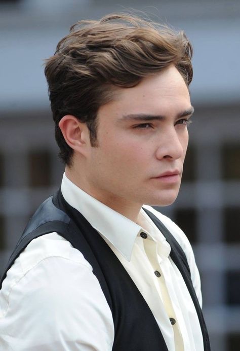 Chuck Blair, Quotes Gossip Girl, Chuck Et Blair, Ed Westwick Gossip Girl, Chuck Bass Ed Westwick, Mode Gossip Girl, Gossip Girl Chuck, Gossip Girl Fashion Blair, Chuck And Blair