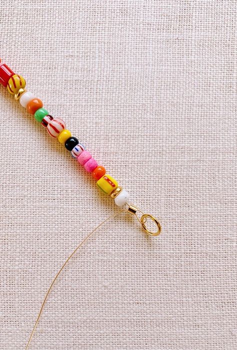 Padova Italy, Summer Necklaces, Diy Necklaces Tutorial, Jewellery Beads, Travel To Italy, Beaded Necklace Tutorial, Diy Beaded Bracelets, Pulseras Diy, Beaded Necklace Diy