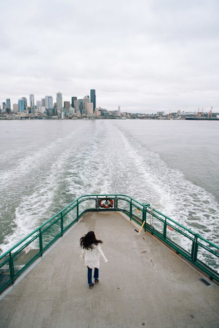 emma's edition: A Seattle to Bainbridge Island Ferry Ride with Nau Ferry Ride Aesthetic, Ferry Pictures Ideas, Pnw Gothic, Seattle Life, Pnw Summer, Seattle Ferry, Washington Things To Do, Pnw Aesthetic, Seattle Pictures