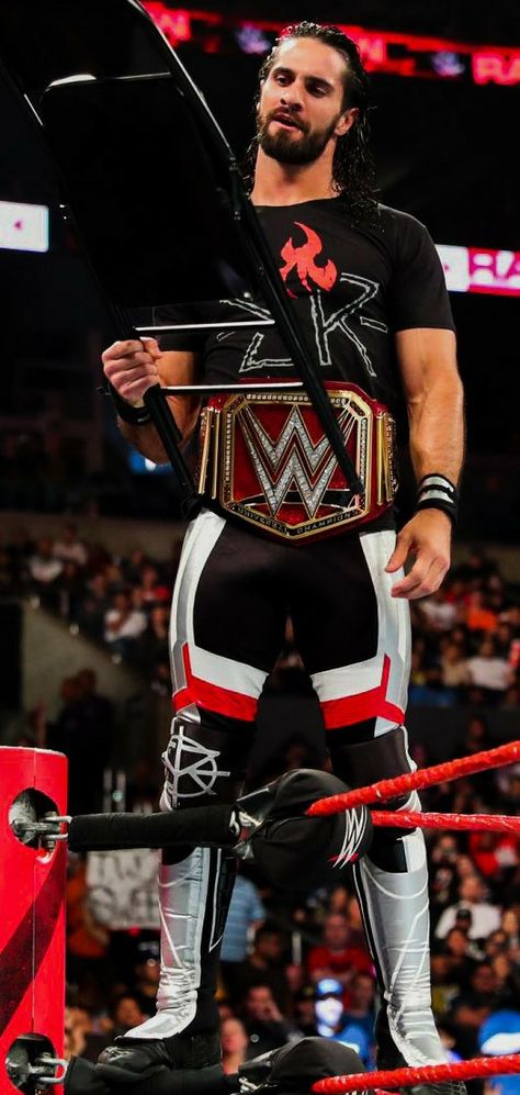 Seth Rollins as WWE Universal Champion 🏆 #RAW Wwe Ring, Wwe Seth Rollins, Seth Freakin Rollins, Wwe Nxt, Wrestling Superstars, Wwe Champions, Cm Punk, Special Pictures, Seth Rollins