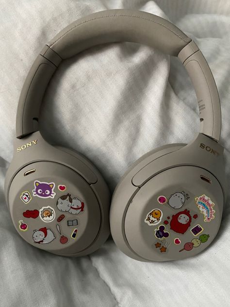 Headphones With Stickers, Overhead Headphones, Headphone Decoration, Wh 1000xm4, Cute Headphones, Wireless Noise Cancelling Headphones, Sony Headphones, Mia 3, Headphone With Mic