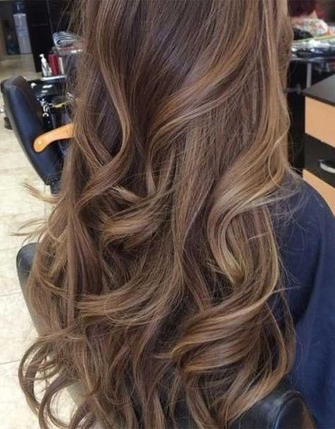 Blond Cenușiu, Cabelo Ombre Hair, Beautiful Brown Hair, Makeup Cantik, Peekaboo Highlights, Brown Hair Shades, Brown Hair Inspo, Brunette Hair With Highlights, Brunette Balayage Hair