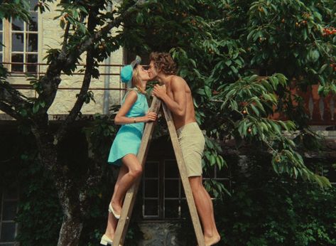 New Wave Cinema, Claude Chabrol, Michel Legrand, Jacques Demy, Spy Film, French Romance, French New Wave, Surfing Pictures, Jean Luc Godard