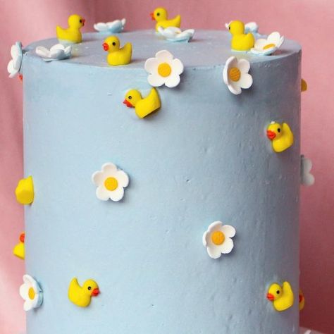 Birthday Cakes, Florence, Birthday Ideas, Duck Cakes, Duck Cake, Birthday Inspo, Hazelnut, Butter Cream, Birthday Cake