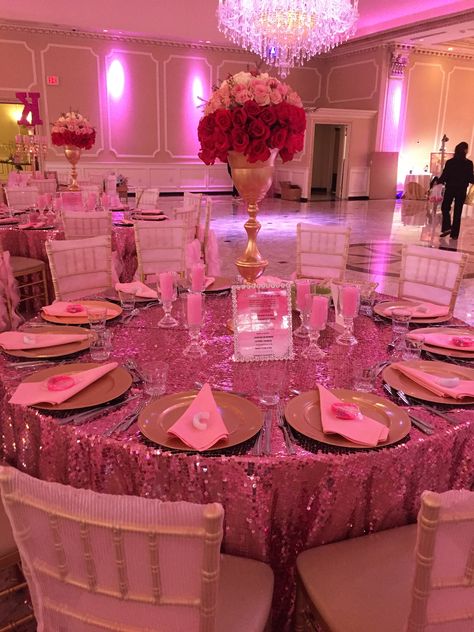 15 Party Ideas Quinceanera, Pink Quince Theme, Sweet 16 Party Planning, Sweet 16 Party Themes, Sweet 15 Party Ideas, Sweet 15 Party Ideas Quinceanera, Quince Themes, Super Sweet 16, Sweet 16 Party Decorations