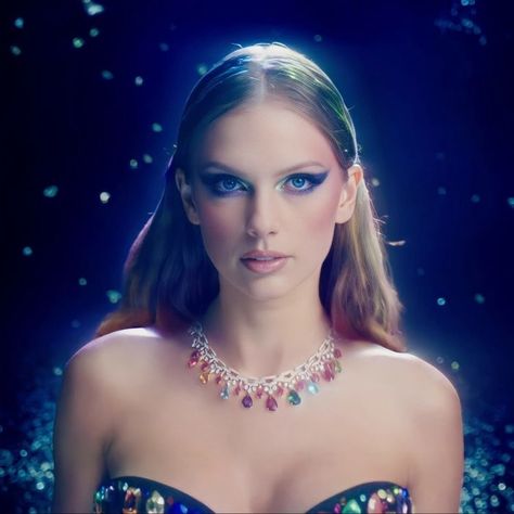 Taylor Swift, Swift, Bejeweled Music Video, Taylor Swift Bejeweled, Midnights Album, The Album, Music Video, On Twitter, Twitter