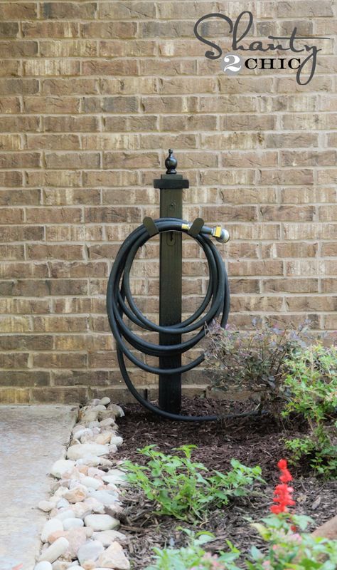 DIY Garden Hose Holder -- I've been wanting one of these and it's so much cuter than the store bought kind! Water Spicket Ideas Outdoor, Diy Garden Hose Holder, Water Spigot Ideas Outdoor, Hose Guards, Water Hose Holder, Garden Hose Holder, Hose Holder, Garden Hoses, Budget Garden