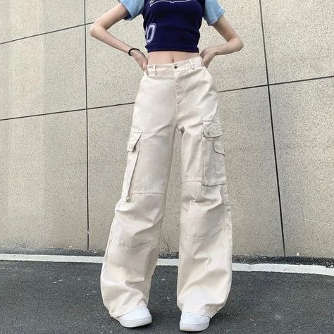 Style Inspo Cargo Pants, High Rise Cargo Pants Outfit, Cargo Pants Girl, Korean Cargo Pants, Wide Leg Cargo Pants Outfit, Cargo Pants Korean, Caro Pants, Cargo Pants Wide Leg, Wide Leg Cargo Pants