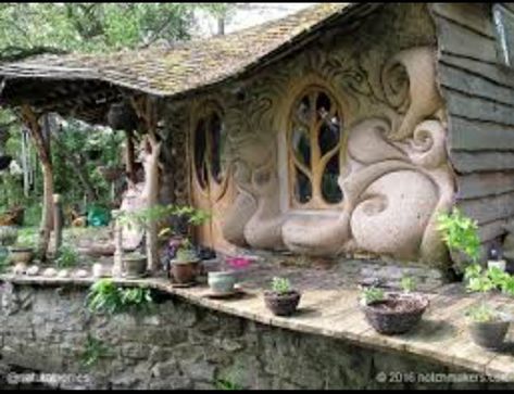 Cob Home, Cob House Plans, Cob Homes, Cob Building, Earthship Home, Wood Projects Plans, Somerset England, Natural Homes, Unusual Homes