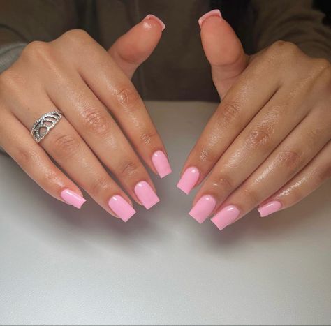 White And Pink Nails Acrylic Short, Short Natural Coffin Acrylic Nails, Milky Pink Nails Square, Creamy Pink Acrylic Nails, Basic Tapered Square Nails, Spring Nails On Black Women, How To Clear Under Arms, Soild Nails Acrylic, Pearl Pink Nails Acrylic