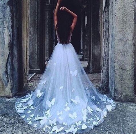 Butterfly wedding dress Quince Dresses, Tim Burton Inspired Wedding Dress, Autumn Leaf Wedding Dress, Corpse Bride Wedding, Quincenera Dresses, Cute Prom Dresses, Butterfly Dress, Quinceanera Dresses, 15 Dresses