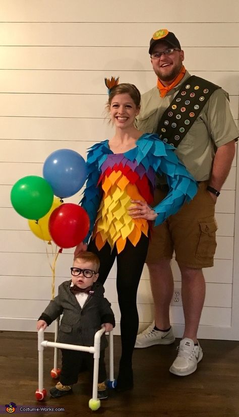 Russell And Kevin Up Costume, Diy Kevin Up Costume, Up Costume Ideas Russell, Bird From Up Costume, Couple From Up Costume, Up Costume Family, Kevin Up Costume Diy, Family Up Costume, Up Family Halloween Costume