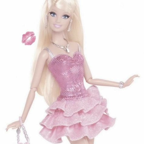 This would probably be the first Barbie I would ever get since the 1959 Barbie is expensive...... It's a shame I don't even have Barbie dolls yet to begin with.... Hair, Dolls, 1959 Barbie, First Barbie, Barbie I, Barbie Doll, Barbie Dolls, The First, Blonde