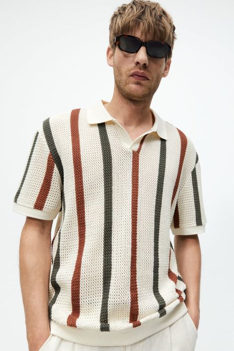 Knit Tshirt Men, Mens Casual Style 2024, Zara Men Outfits Summer 2023, Knit Shirt Outfit Men, Men Knit Shirt, Knit Shirts Men, Mens Summer Knitwear, Men’s Knit Polo, Knitwear Fashion Men