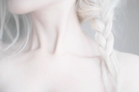 Screenshot by Lightshot Aragon, Pale Aesthetic, Pale White, Natalie Dormer, Whiter Skin, Throne Of Glass, Pale Skin, 영감을 주는 캐릭터, 인물 사진
