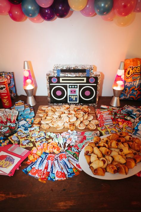 1995 Birthday Party Ideas, 1993 Birthday Theme, Nostalgic 2000s Snacks, 90s Charcuterie Board Ideas, 90s Theme Hen Party, 90s Grunge Birthday Party Theme, 90s Throwback Party Ideas, 1990 Party Theme, 90s Music Party Theme