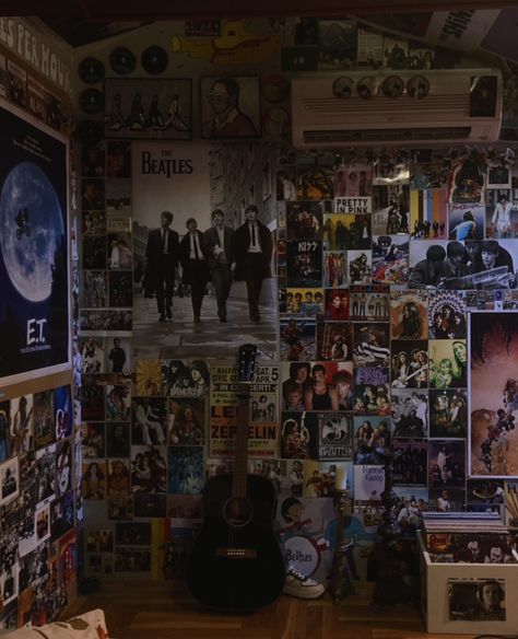 Cluttered Poster Wall, Record Collage On Wall, Room Full Of Posters Aesthetic, Old Rock Music Aesthetic, 80s Rock Aesthetic Bedroom, Cool Room With Posters, Room Guitar Aesthetic, Old Rock Posters, Room Inspo Music Posters