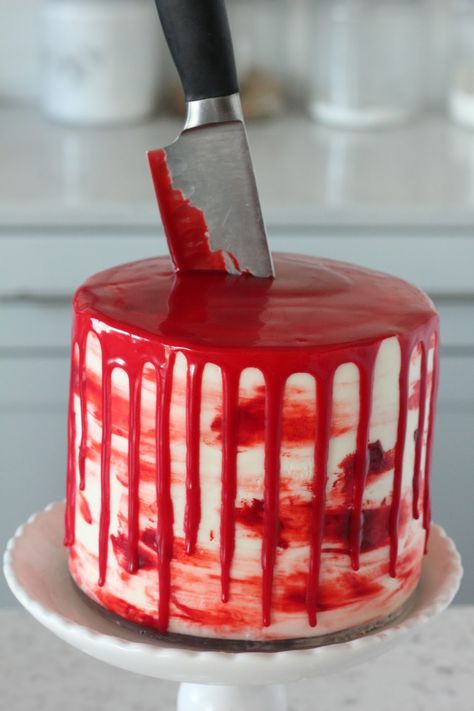 Halloween Bloody Knife Cake (Red Velvet Cake with Almond Cream Cheese Buttercream) - Baking with Blondie Läskig Halloween, Almond Cream Cheese, Baking With Blondie, Scary Cakes, Halloween Torte, Cake Red Velvet, Bolo Halloween, Postres Halloween, Dessert Halloween