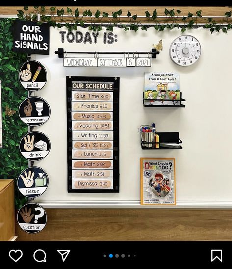 Teacher Board Ideas High Schools, Organisation, Classroom Unique Ideas, Classroom Tv Wall, Classrooms That Look Like Home, Men’s Classroom Decor, Hallway Work Display Ideas, Black Classroom Aesthetic, School Workroom Ideas