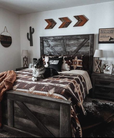 Western Room Bedding, Western Bedroom Bedding, Rustic Country Room Ideas Bedrooms, Cute Bedroom Ideas Country, Rustic Western Bedding, Country Styled Bedroom, Western Bedroom Ideas For Men, Dark Western Room Aesthetic, Western Dream House