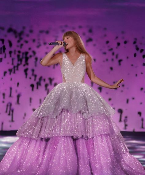 Speak Now Purple Dress, Speak Now Purple, Taylor Swift Gown, Taylor Swift Enchanted, Speak Now Tv, Enchanted Dress, Taylor Swift Dress, Taylor Outfits, Taylor Swift Cute