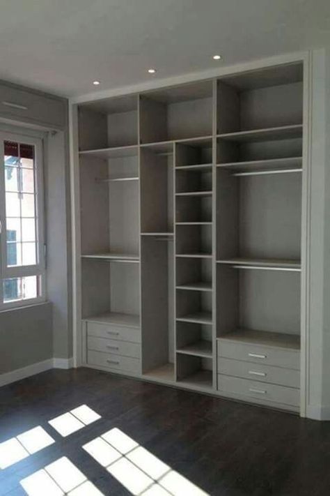 Ideas De Closets, Organizing Walk In Closet, Bedroom Wardrobe Ideas, Clothes Cabinet, Contemporary Closet, Walking Closet, Closet Design Layout, Walk In Closet Design, Closet Renovation