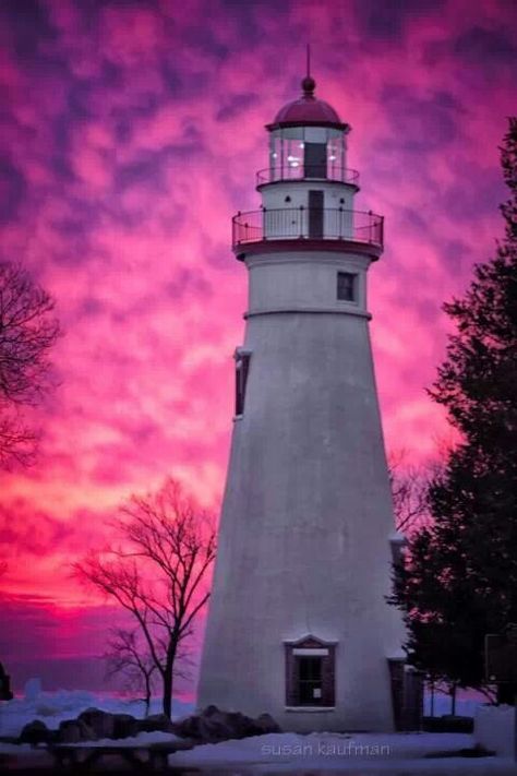 Marblehead lighthouse Ohio Lighthouse Quilt, Marblehead Lighthouse, Spirit Connection, Lighthouse Drawing, Lighthouse Lighting, Lighthouses Photography, Mary Lee, Lighthouse Photos, Ohio Travel