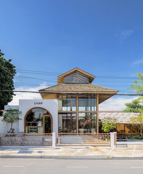 Thai Interior Design, Cafe Design Inspiration, Thai Cafe, Coffee House Design, Cafe Exterior, Spanish Style Architecture, Modern Restaurant Design, Architecture Design Process, Outdoor Restaurant Design