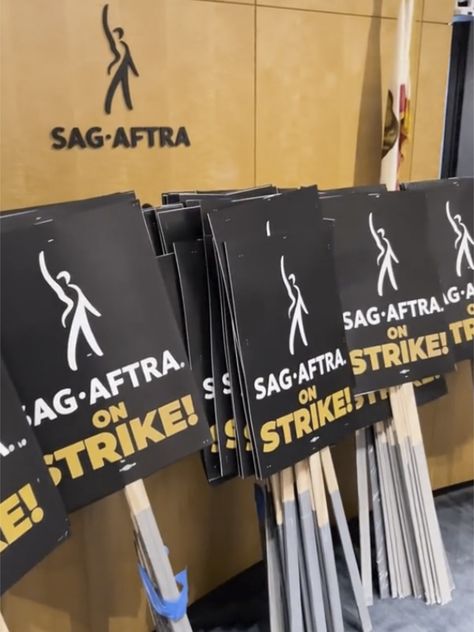 Writers, Sag Aftra On Strike, Strike Poster, Picket Signs, Sag Aftra, Yvette Nicole Brown, Signs