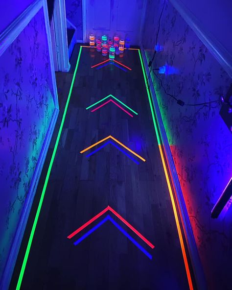 Glow In A Dark Party, Glow Party Floor Design, Glow In The Dark Gamer Party, Glow In The Dark Sports Party, Glow In The Dark Lights, Glow In The Dark Birthday Party Games, Glow In The Dark Outfit Ideas Neon, Neon Glow Party Games, Glow In The Dark Bowling Party