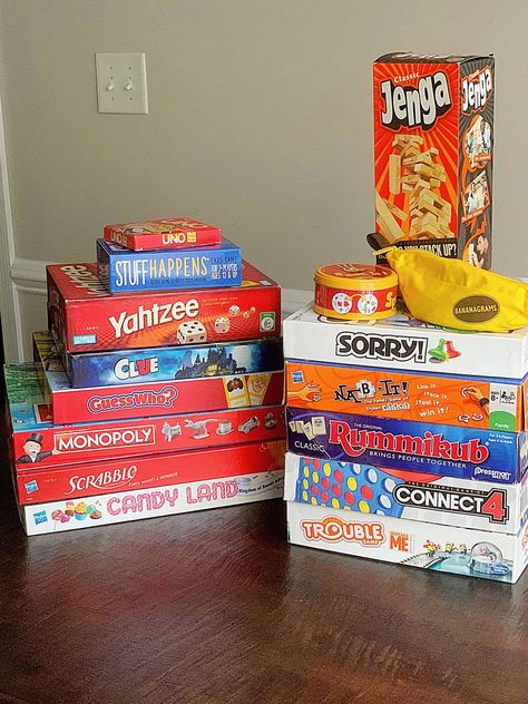 Board Games For Family, Friend Game Night, Board Game Party, Best Family Board Games, Best Board Games, Game Night Parties, Board Game Night, Games For Family, Family Board