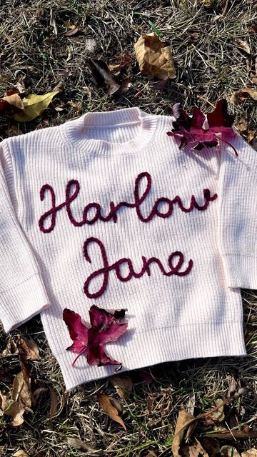 Yarn Writing On Sweater, Diy Baby Name Sweater, Diy Embroidered Sweater, Chunky Embroidery Sweater Diy, Crochet Name On Sweater, Yarn Embroidery On Sweater, Embroidered Sweater Diy, Embroidery Sweater Diy, Reverse Chain Stitch