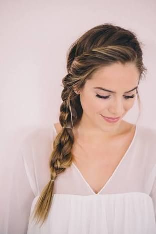 9 Modern Italian Hairstyles for Men and Women to try in 2019 Easy Side Braid, Side Braid Tutorial, Side Braid Hairstyles, Blond Balayage, Cute Braided Hairstyles, Braided Hairstyles For Wedding, Easy Braids, Side Braid, Teen Vogue