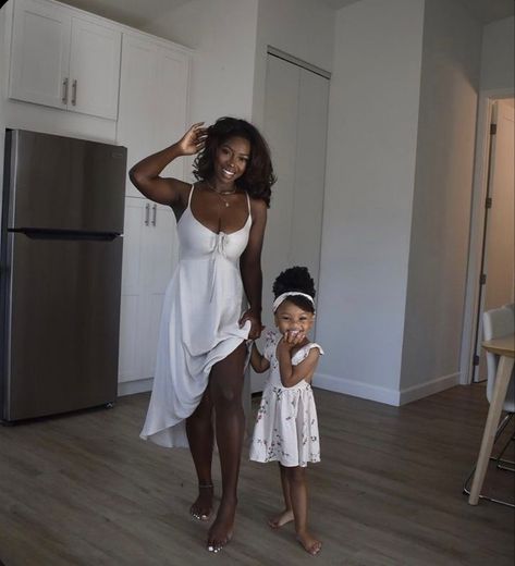 Mom and toddler fashion, Black moms, moms of color, pretty mom, family fashion, mom styles, mom pose, mom photoshoot, mom and daughter, mom and son, first time moms, social media mom Photoshoot Mom And Daughter, Mom Photoshoot, Mom And Toddler, Pretty Mom, Duo Pics, Iphone Color, Mommy And Baby Pictures, Black Motherhood, Mommy Moments