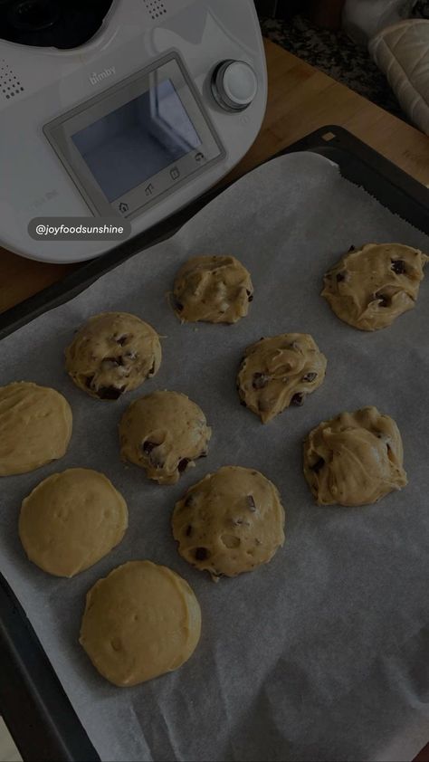 Chocolate Chip Cookies Aesthetic, The Best Chocolate Chip Cookies Recipe, Best Chocolate Chip Cookie Recipe Ever, Cookies Aesthetic, Best Chocolate Chip Cookie Recipe, The Best Chocolate Chip Cookies, Best Chocolate Chip Cookies, Best Chocolate Chip Cookies Recipe, Best Chocolate Chip