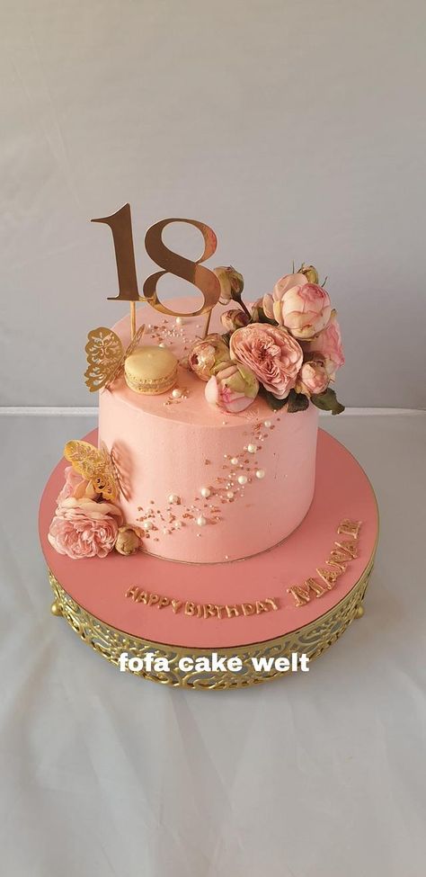 Birthday cake Beautiful 18th Birthday Cakes, Cakes For Eighteen Birthday, Cake For Debut Birthday, Cake Design For 18th Birthday, Cake Designs Birthday For Girl, 18th Girls Birthday Cake, Girl 18th Birthday Cake, Rose Gold 18th Birthday Cake, Cake For Girls Birthday 18th