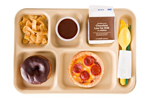 Lunch Tray, Lunch Saludable, Cafeteria Food, School Meals, School Food, Food Out, School Lunches, Big Meals, Breakfast Buffet