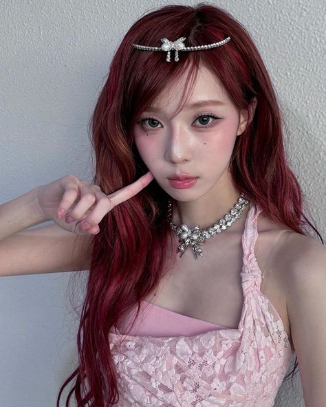 aespa pics on X: "#WINTER imwinter instagram update https://t.co/ND5sZaQidY" / X Winter Instagram, Aespa Winter, Winter Makeup, Winter Aespa, Winter Love, Winter Girls, Black Mamba, Kim Min, Kpop Girl Groups