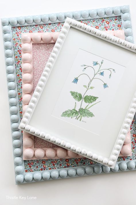 DIY Bobbin Frames In Spring Colors. Create a pretty bobbin frame for your favorite art to display on a gallery wall or any small space. How To Recycle Old Frames. DIY Beaded Frames. Easy Paint Frame Project. Upcycling, Kids Room Gallery Wall, Painting Frames Diy, Bobbin Frame, Picture Frame Diy, Mc House, Casita Ideas, Creative Photo Frames, Paint Frame