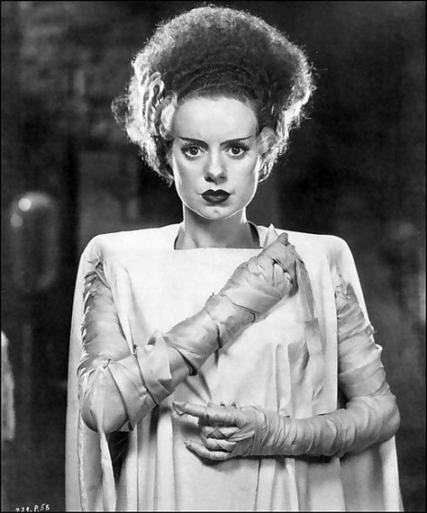 Elsa Lancaster... The Bride of Frankenstein (1935) Bell Book And Candle, Book And Candle, Bride Of Frankenstein Costume, Frankenstein Costume, Elsa Lanchester, Classic Monster Movies, The Bride Of Frankenstein, Frankenstein Art, Witness For The Prosecution