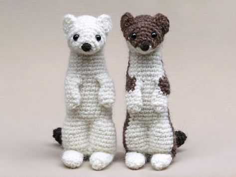 Nims and Ermine, realistic crochet stoat pattern Realistic Crochet, Crochet Wolf, American Crochet, Summer Coat, Black Brush, Easy Crochet Animals, Crochet Terms, Crochet Animal, Kawaii Crochet