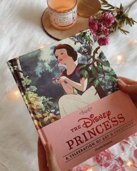 Vintage Disney Princess Aesthetic, Disney Princess Books, Vintage Disney Princess, Disney Account, Disney Time, Disney Queens, Disney Paintings, Disney Collector, Disney Nerd