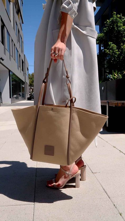 Couture, Canvas And Leather Tote Bag, Tote Bag Leather Women, Canvas Bag Design, Everyday Tote Bag, Slow Fashion Movement, Wholesale Handbags, Conscious Fashion, Tote Bag Leather